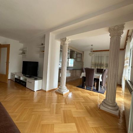 Apartments In Villa Sabb For Rent SJJ Exterior foto